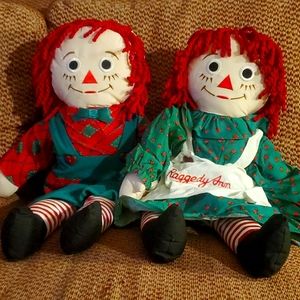 Raggedy Ann & Andy in Christmas Outfit